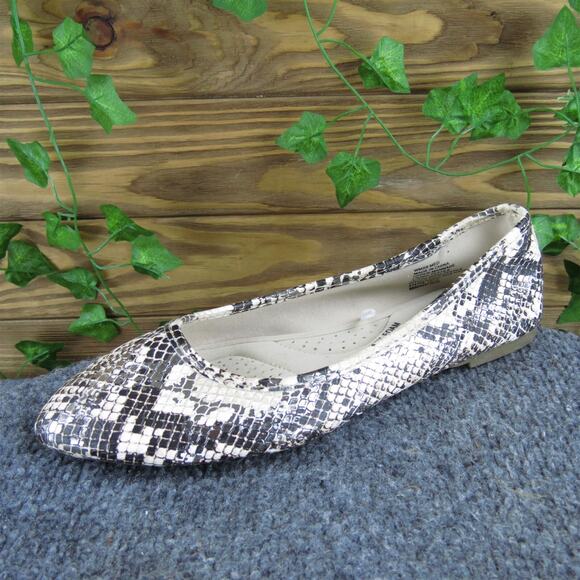 SO Women's Memory Foam Ballet Beige Synthetic Sz‎ 8 Medium Gently Used 2025 - Picture 1 of 6